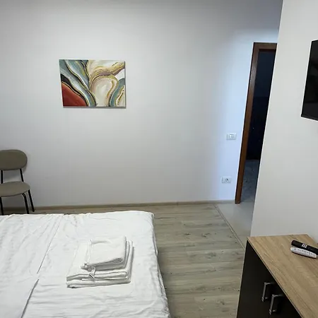 ゲストハウス Casa Malinului