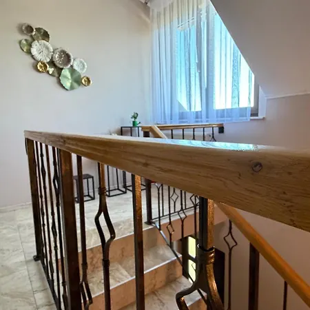 Casa Malinului * ブラショフ